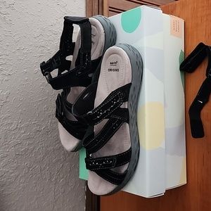Earth Origin adjustable sport sandal black
